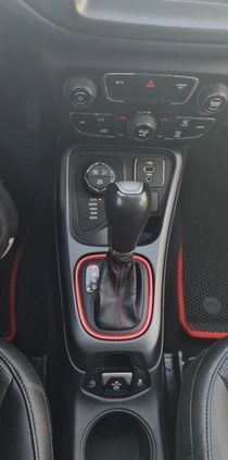 Jeep Compass cena 78900 przebieg: 99500, rok produkcji 2018 z Kępno małe 562